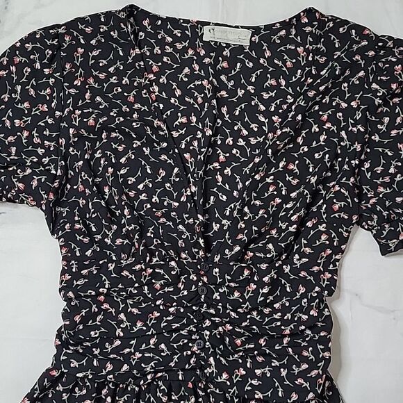 Urban Outfitters Black Floral Dress - Picture 2 of 7